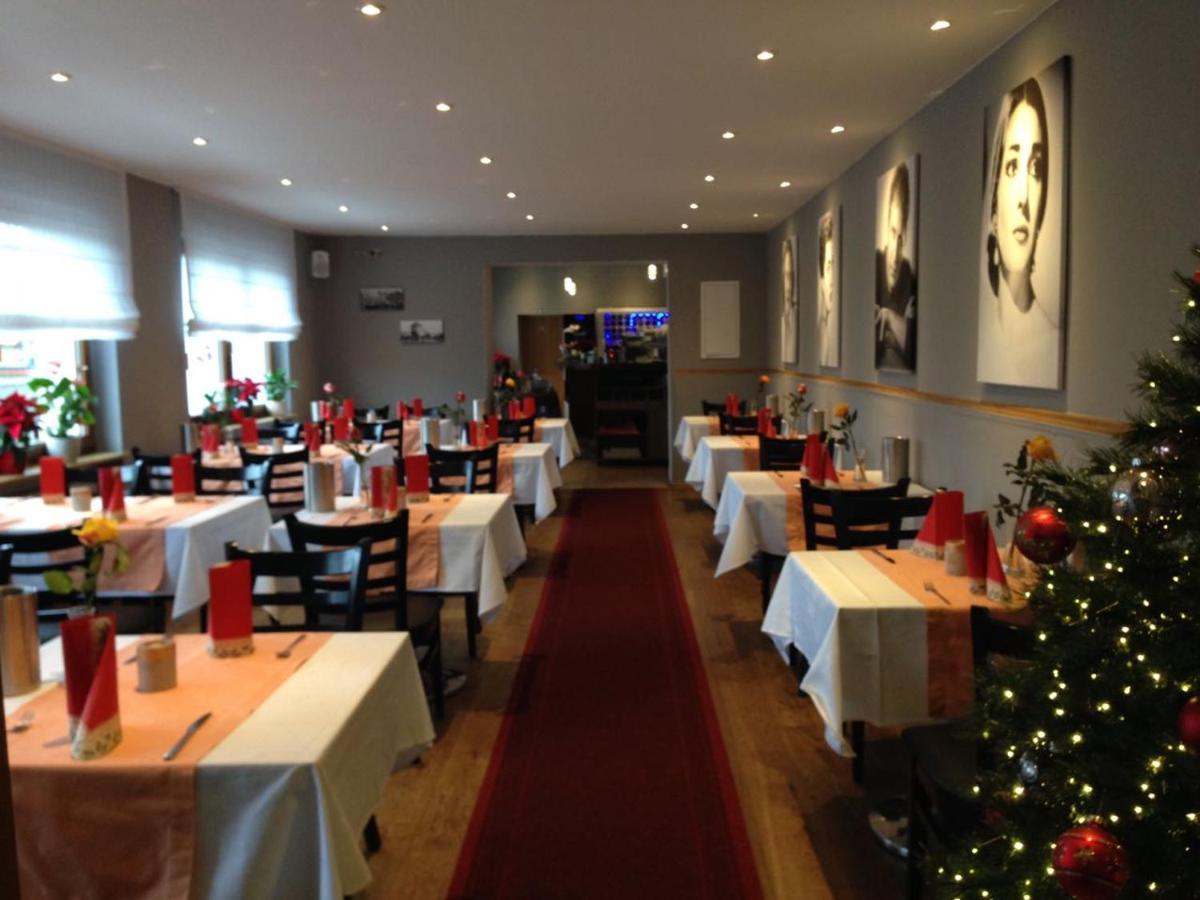 Hotel Restaurant Nikopolis Buchholz  Extérieur photo