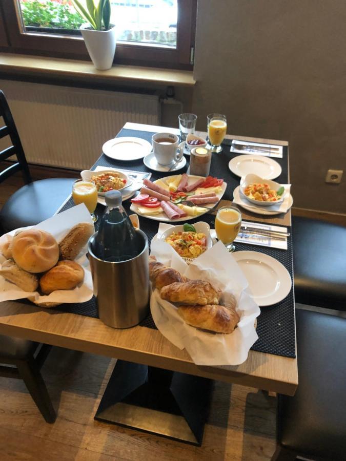 Hotel Restaurant Nikopolis Buchholz  Extérieur photo